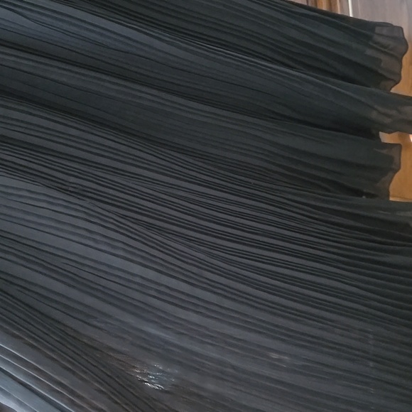 FOREVER 21 crocheted top black dress - Picture 3 of 5